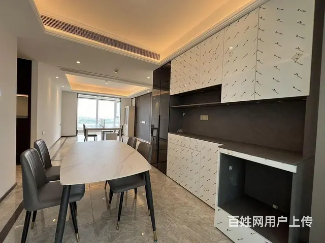 4号线 高层看湖 双阳台 南北通透 全景落地窗 居 - 图片 1