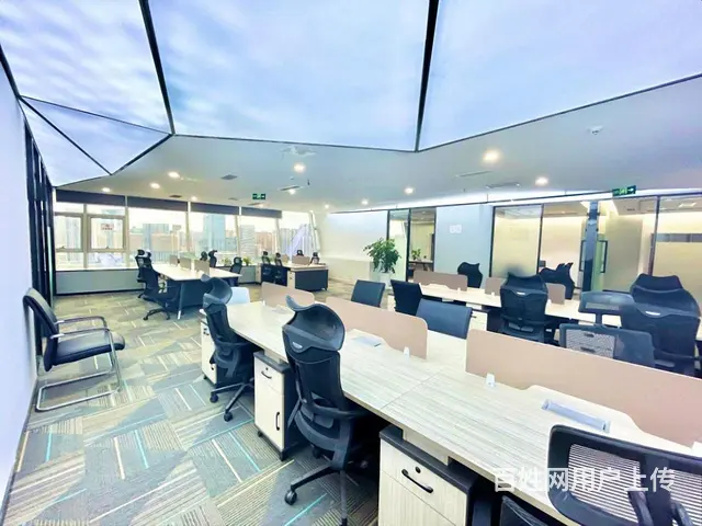 今日新上！ 正大CPL 豪华装修 超大平层 带家具 租 - 图片 1