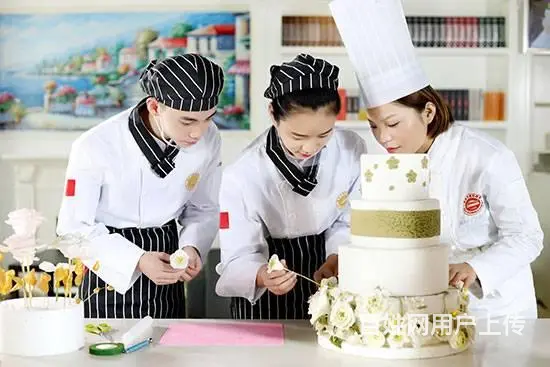 烹饪专业适合女生吗，女生能不能学厨师 - 图片