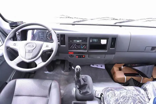厂家直销江淮德奥斯V9冷藏车 现车低价处理 - 图片 9