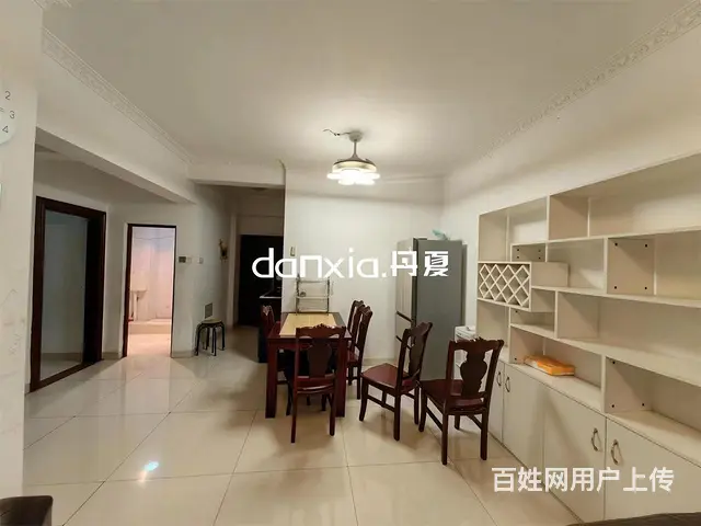 龙池 鸿源尚品 两房出租 高层 配套齐全 拎包入住 - 图片 3