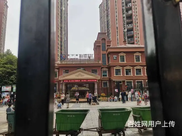 A（捡漏）大型小区 精装修 加盟品牌零食店优价转让 - 图片 5
