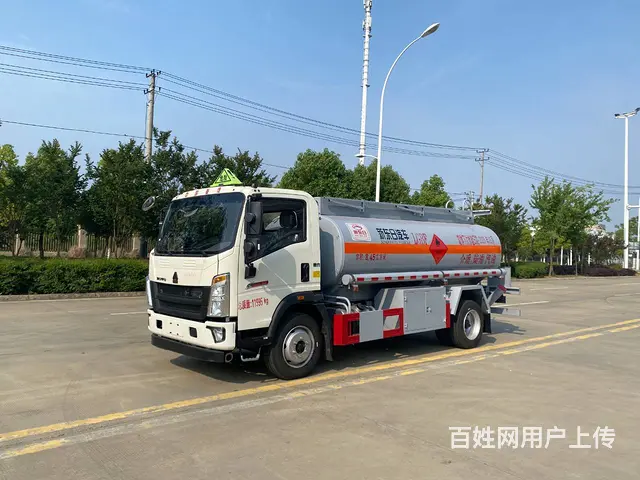 厂家国六豪沃八吨油罐车 包上户多少价格 - 图片 3