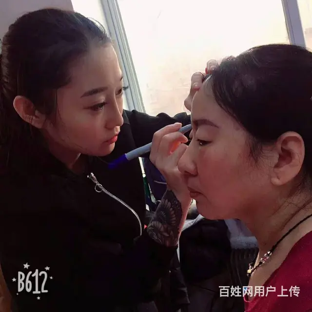 女生初中毕业学技术沈阳化妆培训哪家强化妆培训班 - 图片 2