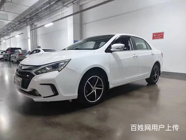 比亚迪 秦 2014款 1.5T 双离合 酷黑骑士旗舰型 - 图片 6