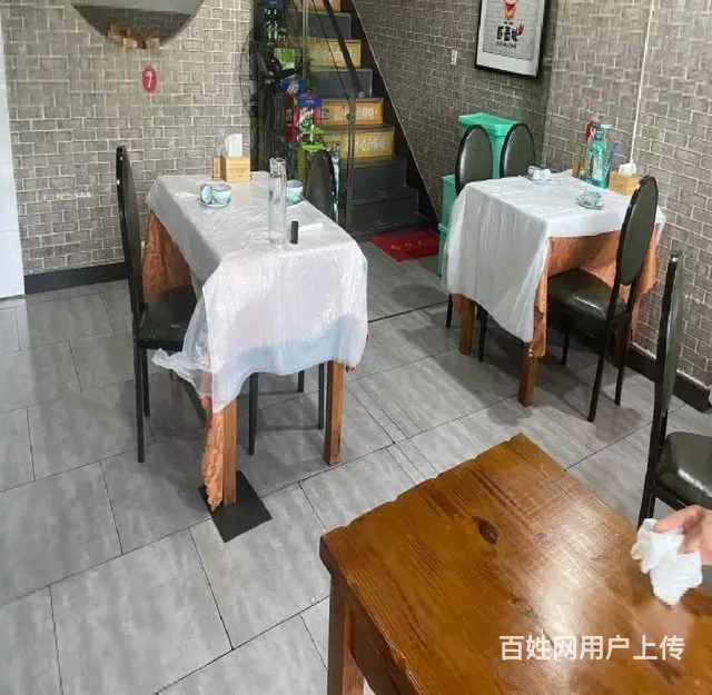 可做餐饮 河海旁开间一拖二拐角铺 人流稳定 - 图片 2
