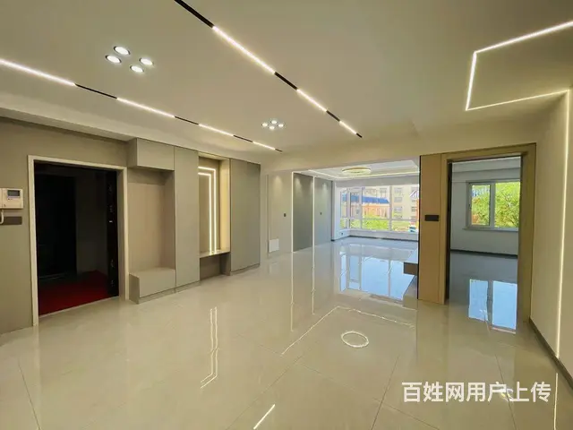 中心市场银鑫花园2楼130平三室精装65万 - 图片 1