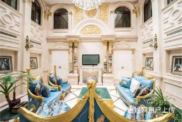 豪装水系独栋，小区中心无大税，超大花园，3门车库。 - 图片 3