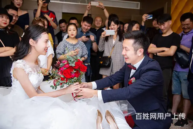 昆明结婚预订婚礼跟妆，免费提供婚纱和伴娘服 - 图片 4