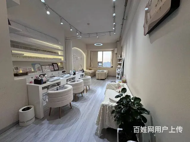 南岗 西城红场生活港美甲店出兑 - 图片 2