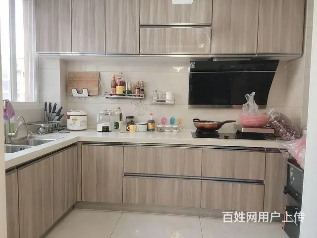丰都 飞洋华府梧桐郡 精装修四房 打包出售。 - 图片 6