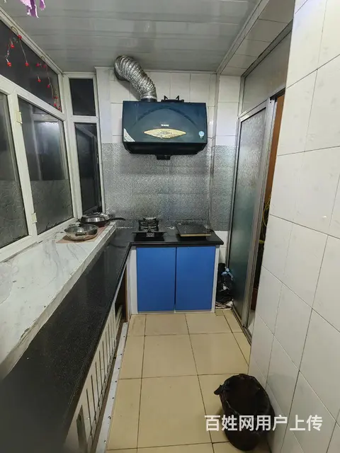 老街基早市附近人防办楼6楼非顶，62平，厢楼两室一厅，带家具 - 图片 3