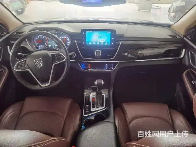 宝骏560 旗舰版 七座 - 图片 8