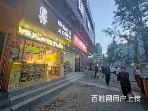 （达州铺源网）市内华阳酒店旁25㎡小吃店转让（带夹层可空转） - 图片 1