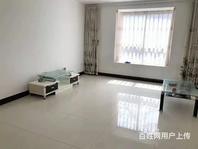 新艺花城 普通住宅主卧出租500元，房东分租 - 图片 1