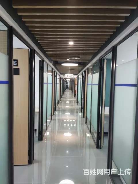 甩租！3人间1250元，带家私配前台，共享会议室洽谈区，全包 - 图片 2