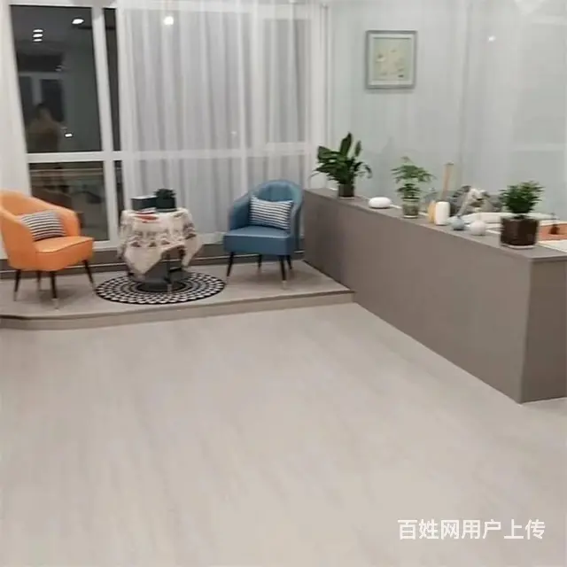 （同城搜铺网免费找店）绿源小区西门210平美容店转让 - 图片 4