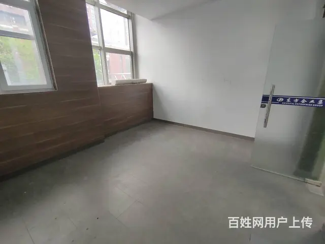SK客运站楼上丨85平带装修丨3.4万全含丨停车方便丨中铁城 - 图片 5
