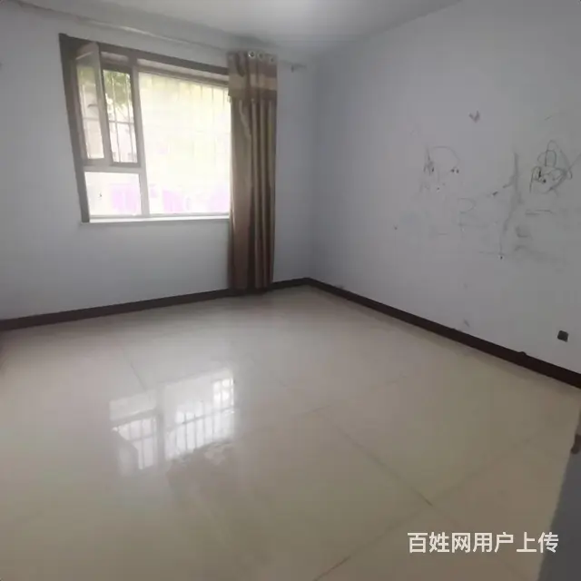 国际新城  一层  三室两厅  全明户型 满五   有钥匙 - 图片 3