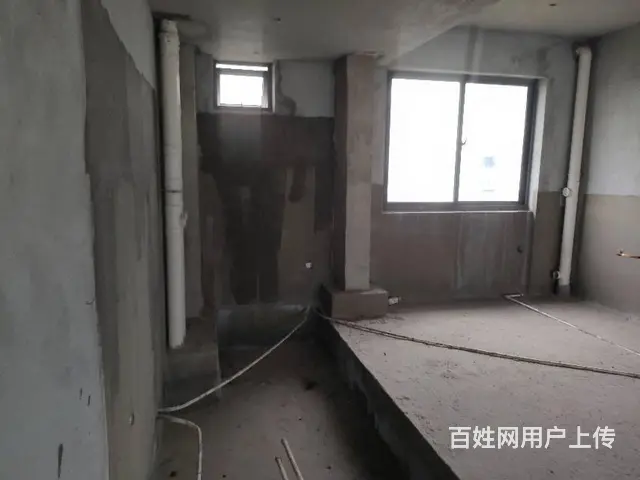 琼洲大桥 商圈   倚能美林湾4房跃层毛坯房 - 图片 3