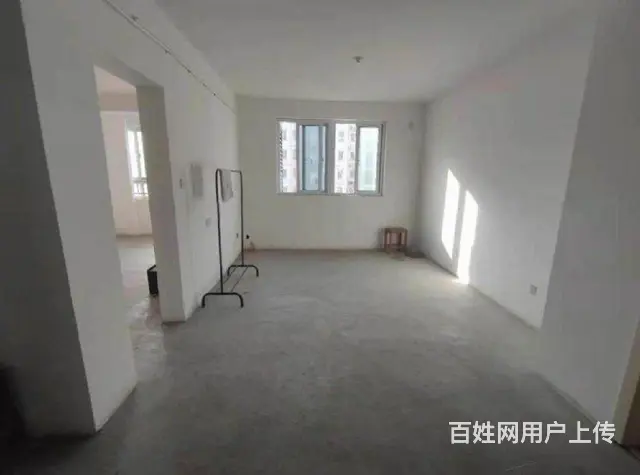 元巷小区电梯7楼三开朝南，户型方正南北通透，120+库8平方 - 图片 1