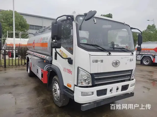 楚胜厂家直销5吨油罐车 一汽解放降价处理 - 图片 2