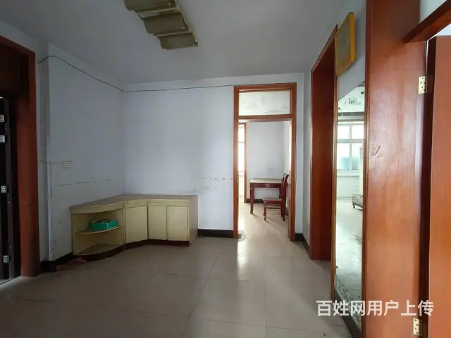 新华街 供应处家属院 3楼3室16万 小区双气 - 图片 1