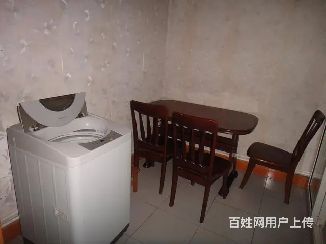 四楼 双气房、南昌路  首电家属院  舒适三居 - 图片 2