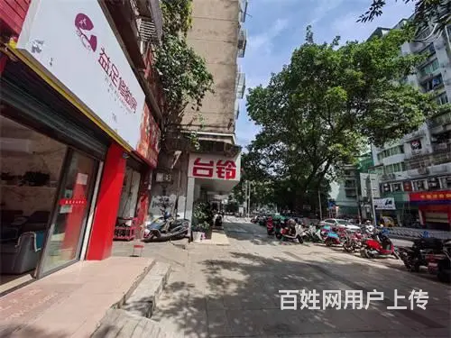 （达州铺源网）南外三叉路口达四中旁50㎡足浴店转让(带夹层) - 图片 2