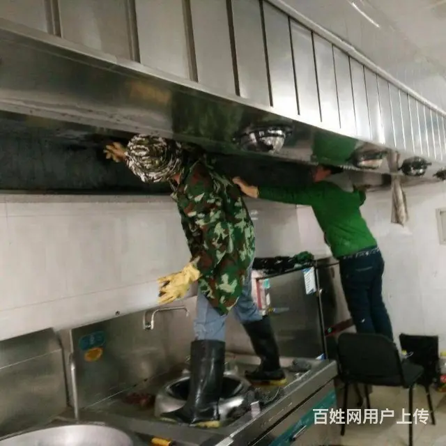 昆山淀山湖商场广场油烟管道清洗，酒店饭店油烟机清洗 - 图片 1
