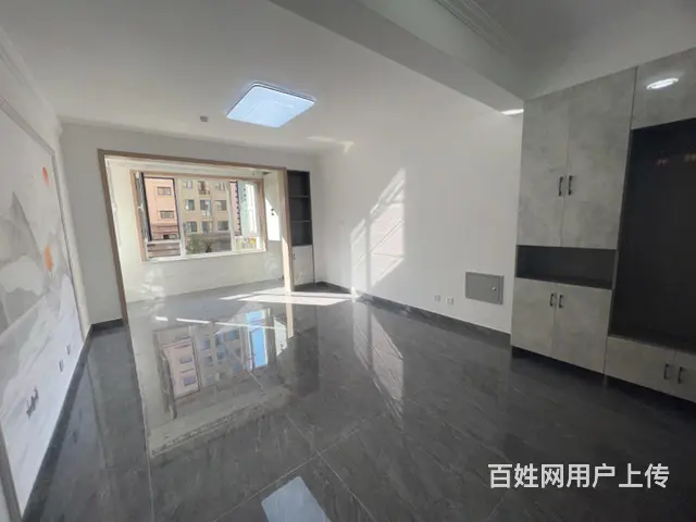 临港 学府水岸 实验学区 全新装修未住人 送储藏室 - 图片 2