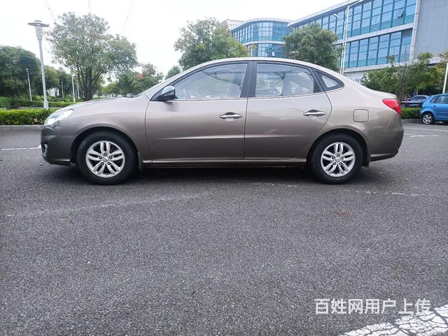 现代悦动豪华版 - 图片 8
