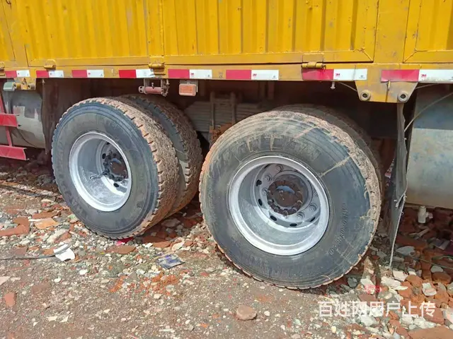国五东风柳汽乘龙前四后八高栏车9米6货厢350马力 - 图片 5