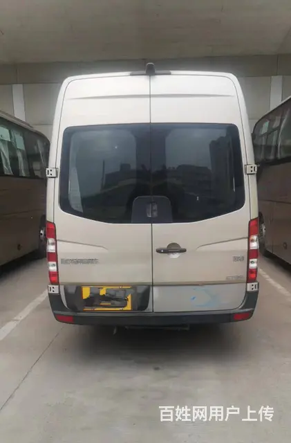 奔驰同款19座国五亚星6751客车 - 图片 6