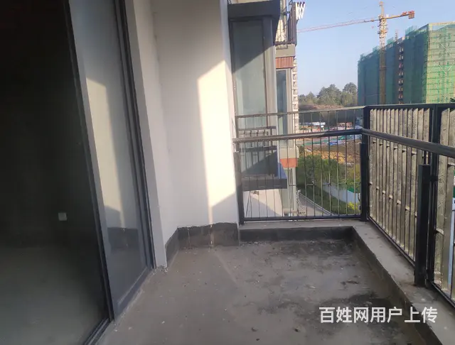 星雨华府四室两厅一厨两卫一阳台毛坯房出售 - 图片 10