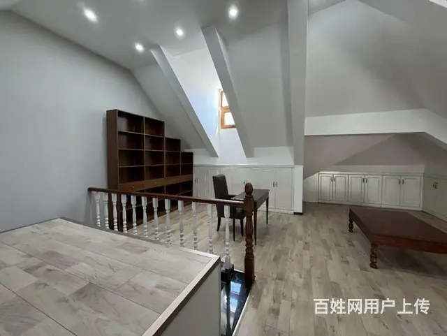 翠湖联排别墅边户使用面积500米5室带280米花园 - 图片 10