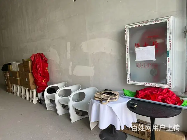 XN 温江区 临街全业态商铺房东直租 有烟道超大外摆区 - 图片 6