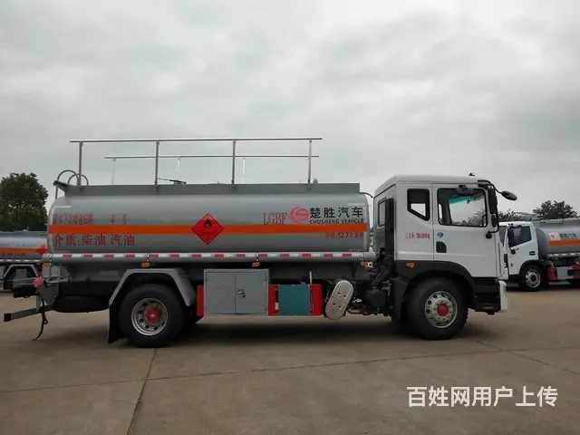 国六东风多利卡十吨油罐车包上户多少价格 - 图片 5