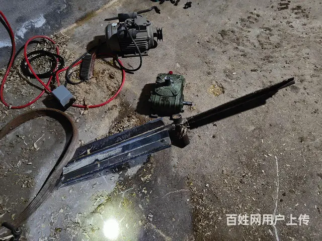 减速机电机草料搅拌罐 - 图片 2