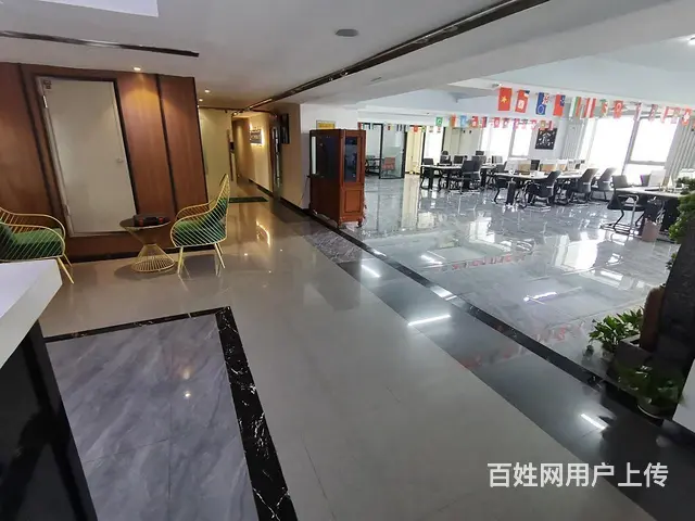 群力 地铁口 财富中心 高区 使用600平 精装修 框架结构 - 图片 5