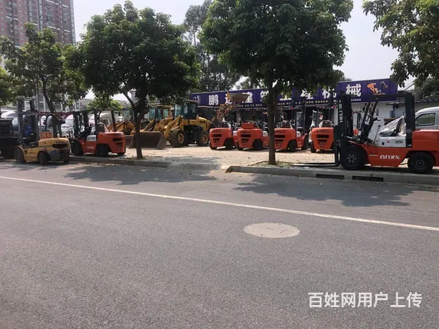 转让多台小铲车 - 图片 1