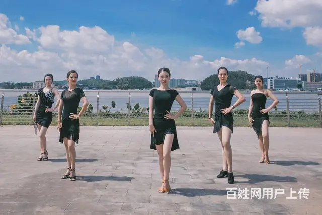 越秀区哪里有小班制成人拉丁舞课程 - 图片 1