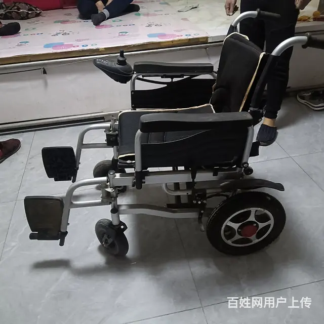 老人电动代步轮椅 - 图片 3