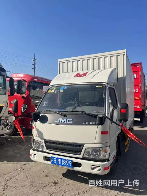 低价出售17年4.2米江铃顺达厢式车 - 图片 1