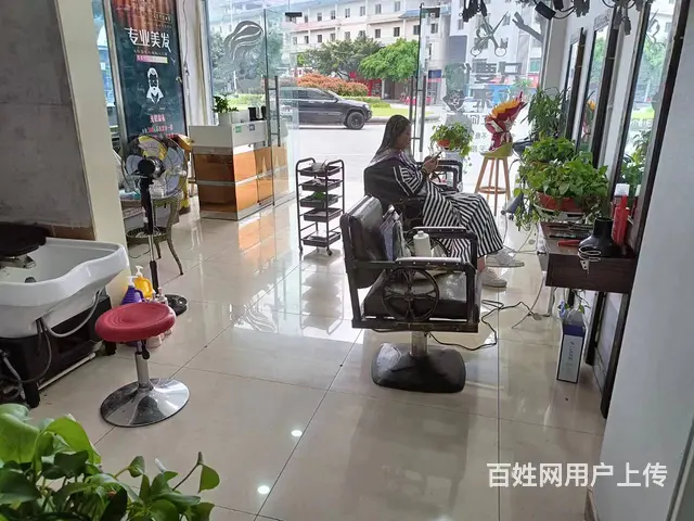 可空转！蓬安县东风路50平美发店转让 - 图片 1