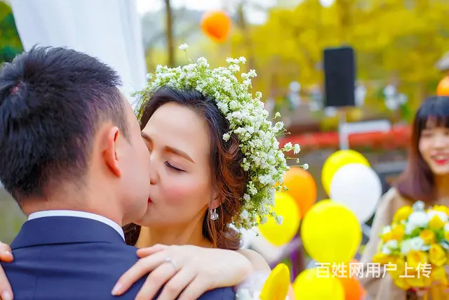 婚车租赁 婚礼跟拍 摄影摄像 主持跟妆 婚礼摄像 - 图片 4