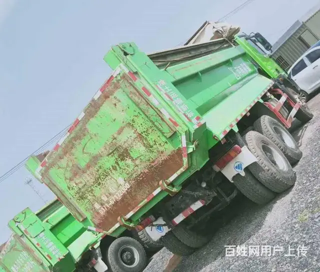18年二手欧曼后八轮自卸车5.8米大箱，带自动篷布 - 图片 3