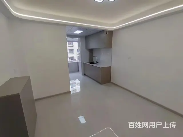 新抚路四道街三楼南北俩阳台 赠送大露台70平 可贷款 - 图片 7