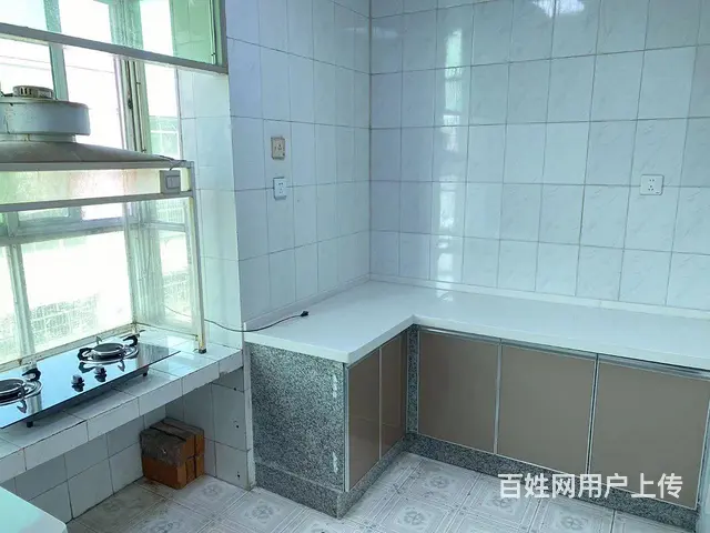 急售！世纪广场简装大三房仅售50万，证齐可按揭 - 图片 9