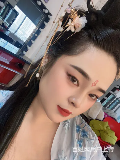时尚魅影化妆造型 - 图片